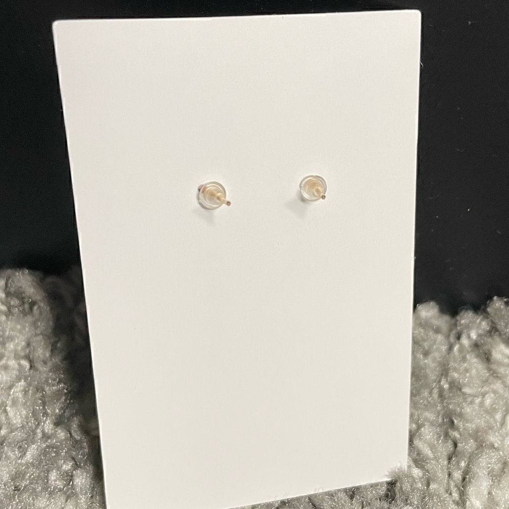 Face Abstract Design Earrings  - Picture 4 of 5